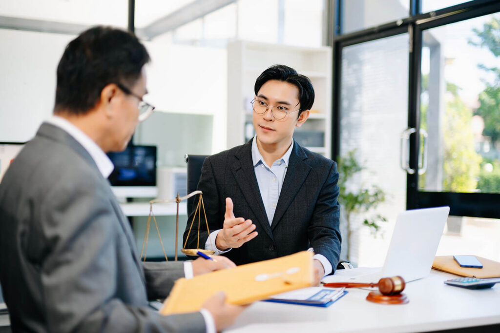 Community manager ethical challenges discussed during HOA governance meeting